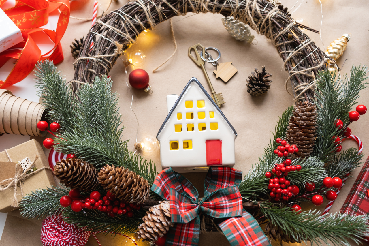 wreath and house keys - property at Christmas