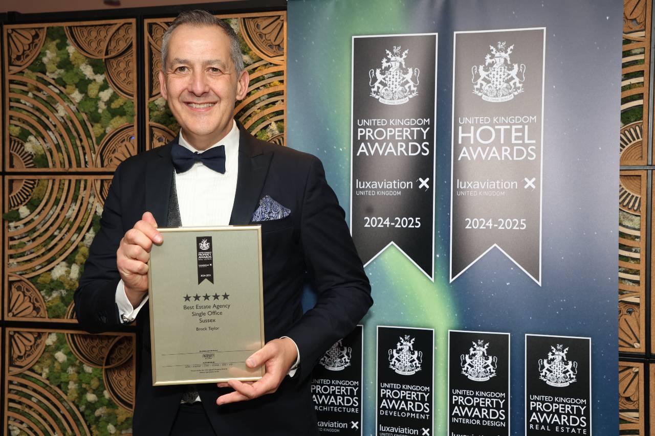 Peter Maskell picks up Best Estate Agent award