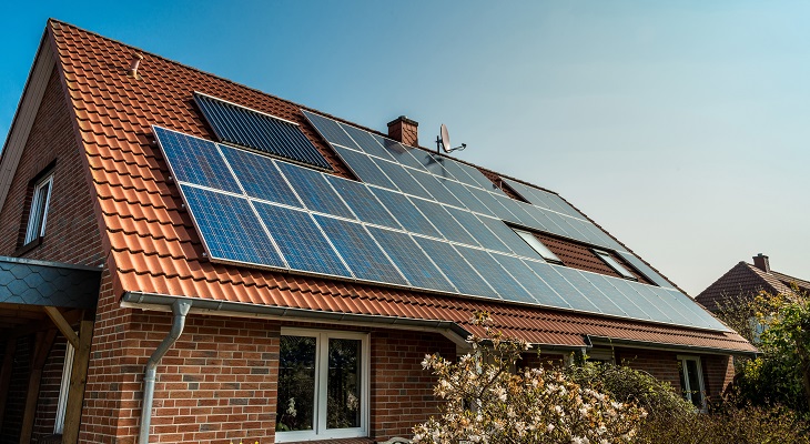 solar_panels_on_house