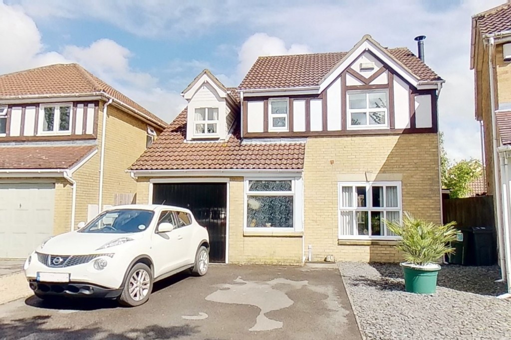 4 bed detached house for sale in Chestnut Lane, As