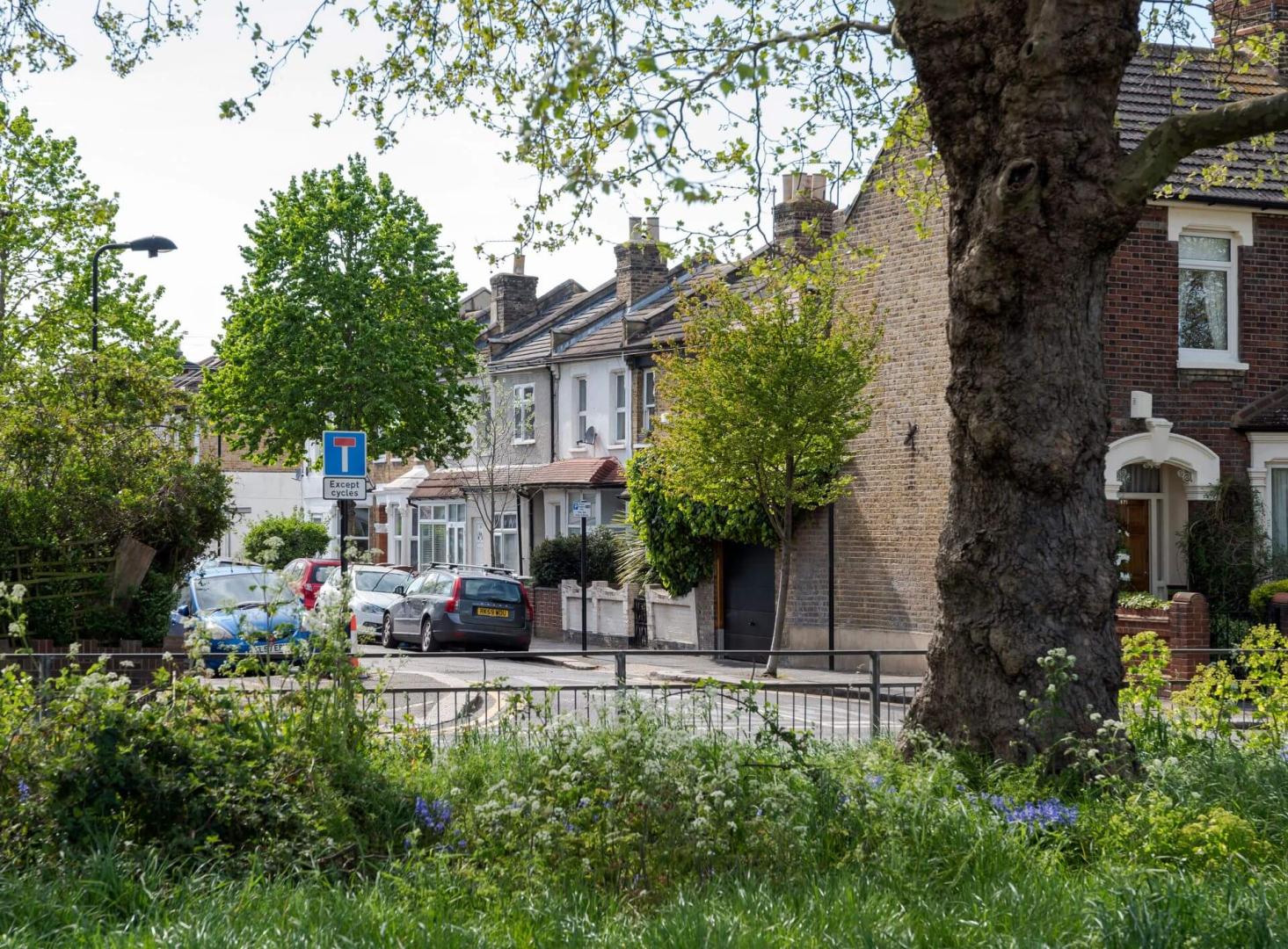 Area Guides for Guide to Forest Gate (5)