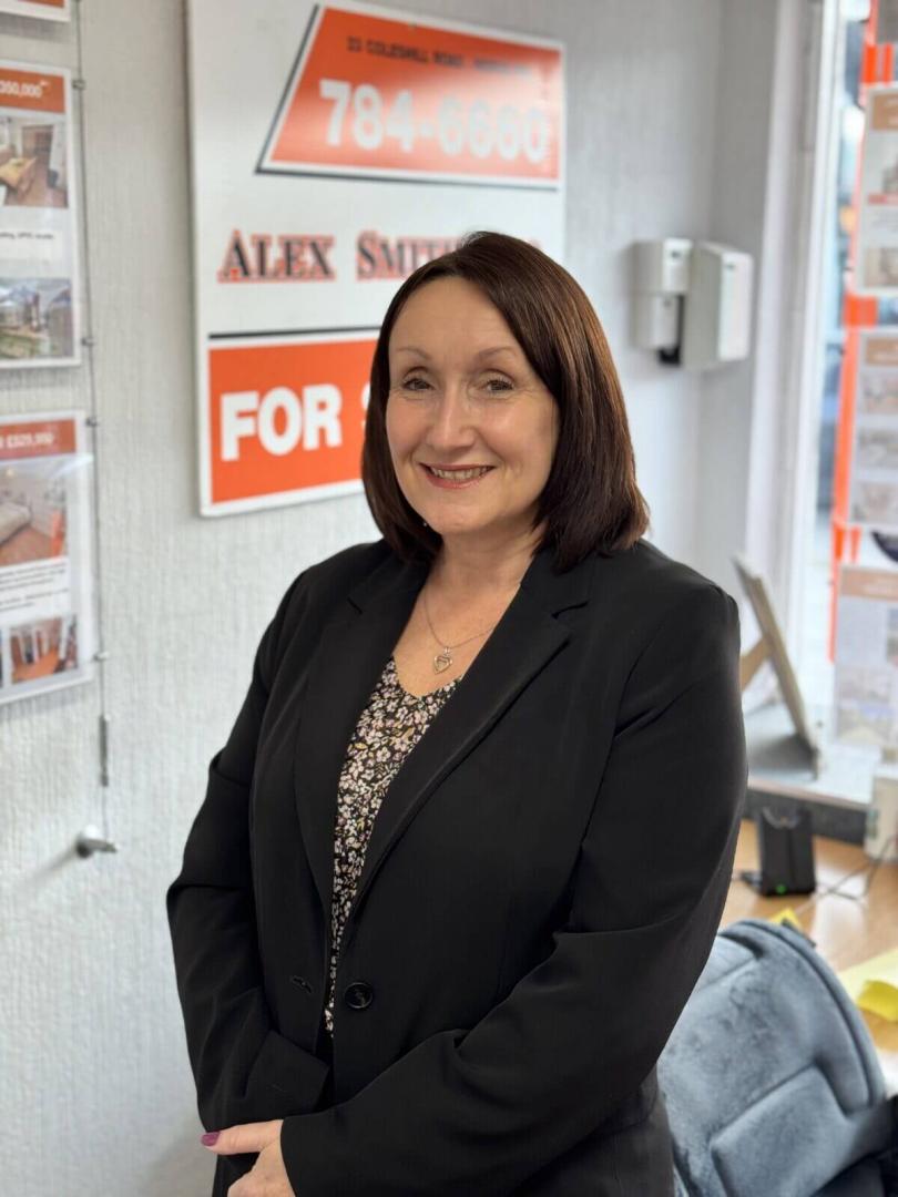 Amanda Bull, M.N.A.E.A.