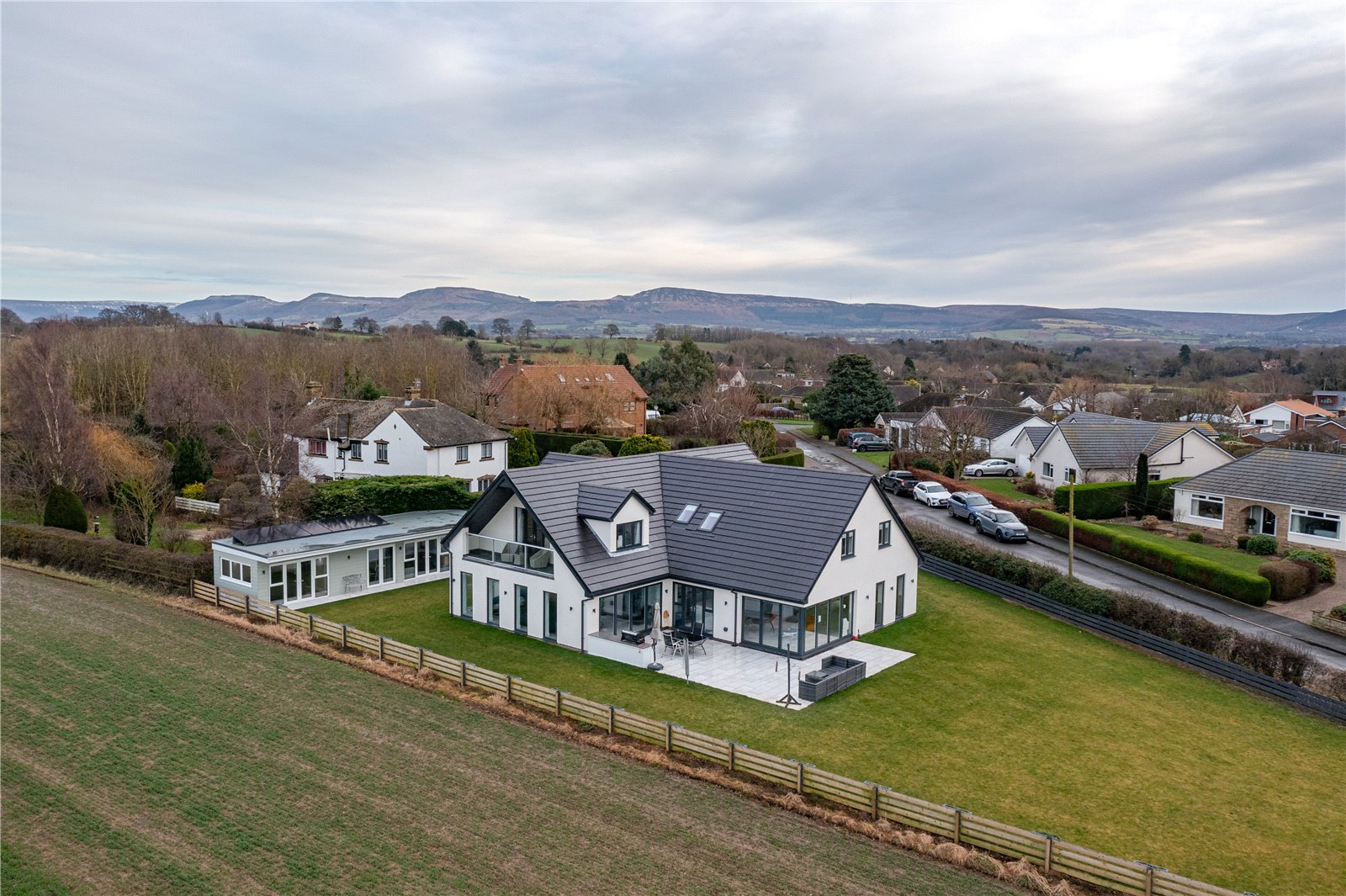 Welcome to Michael Poole Estate Agents: Your Gateway to Exceptional Homes